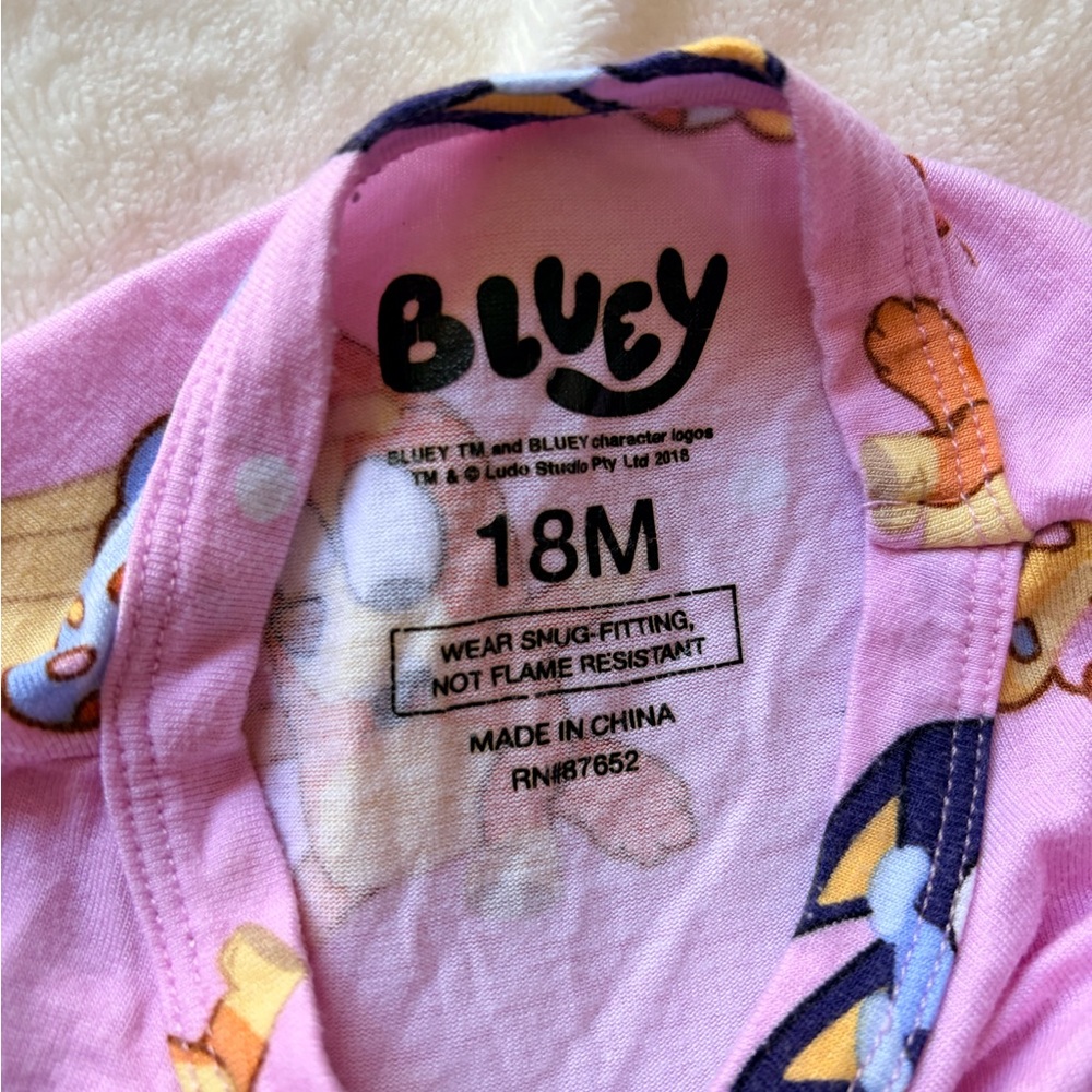 Bamboo Bluey Pajama Set size 18 months - Picture 3 of 3